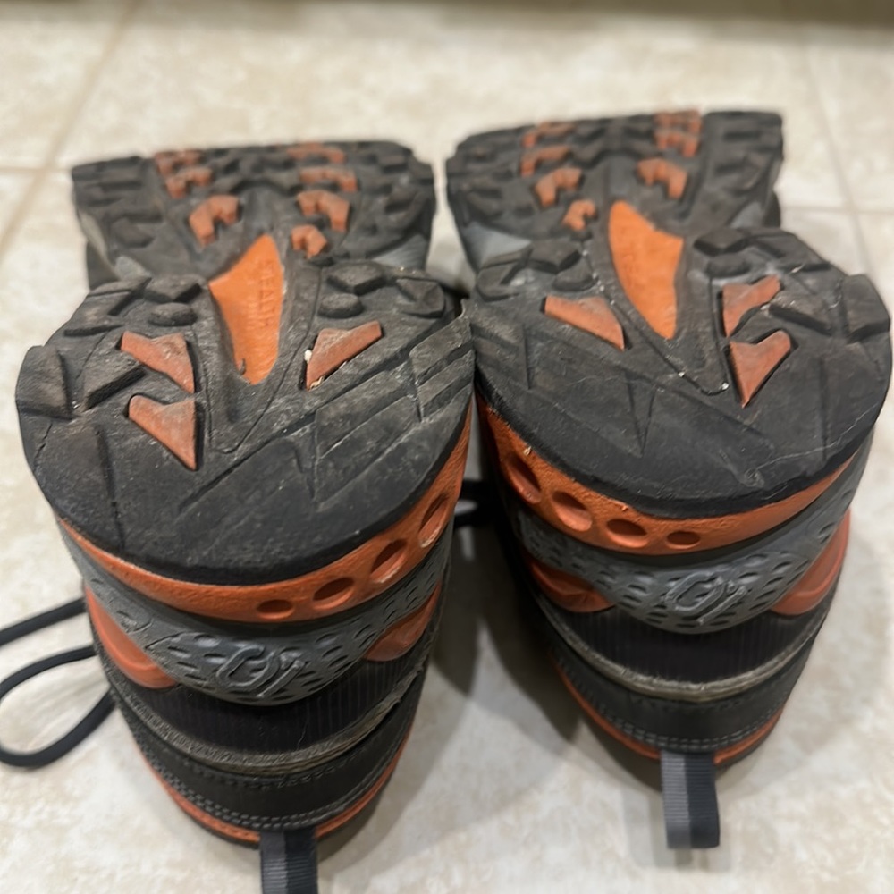Approach Shoes - Picture 9 of 9